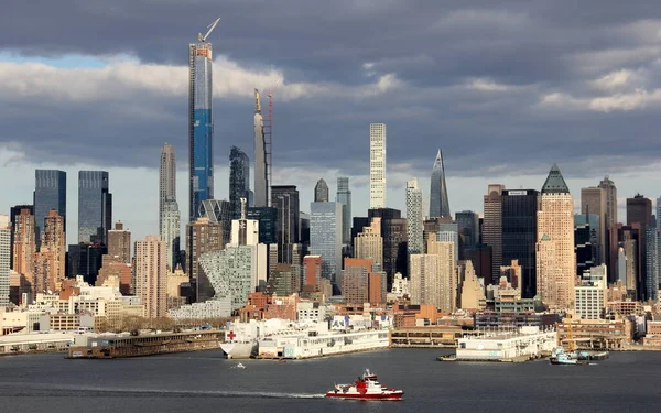 Manhattan West Side Waterkant Ziekenhuisschip Usns Comfort Aangemeerd Pier Zicht — Stockfoto