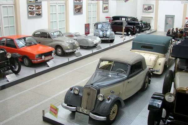 Zabytkowe Samochody Dreźnie Muzeum Transportu Drezno Saksonia Niemcy Września 2007 — Zdjęcie stockowe