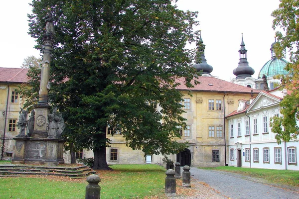 Systrar Premonstratensians Kloster Första Gården Omgiven 1600 Talets Barockbyggnader Och — Stockfoto