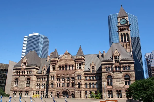 Eski Belediye Binası, Romanesk tarzı inşaat ve adliye binası, 1899 'da tamamlandı, Toronto, ON, Kanada - 5 Eylül 2016