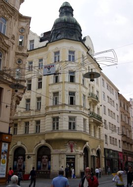 Red Lobster 'daki ev, 1907' de modernist tarzda inşa edilmiş, tarihi Janska Caddesi, Brno, Çek Cumhuriyeti - 27 Haziran 2011