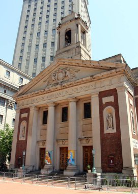 St. Andrew Kilisesi, Kardinal Hayes Place, Roma Katolik Kilisesi, 1842 'de kuruldu, 1939' da inşa edildi, New York, New York, ABD - 21 Mayıs 2022