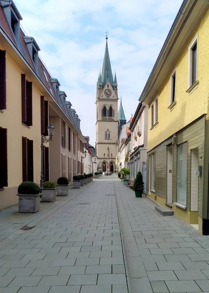 Уличная Сцена Вайзенхаузштрассе Церковь Марии Мариенкирхе Заднем Плане Бад Хомбург — стоковое фото