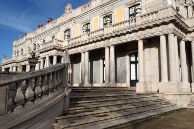 Queluz Sarayı 'nın Robillon kanadı, 18. yüzyıl mimari anıtı, Lizbon, Queluz, Portekiz yakınlarındaki eski Kraliyet konutu - 23 Aralık 2021