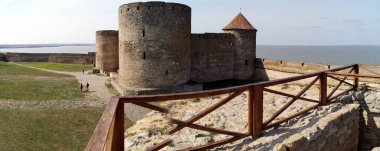 Eski Akkerman Kalesi, ana kale ve Dniester Estuary kıyısında, Bilhorod-Dnistrovskyi, Odessa Bölgesi, Ukrayna - 29 Mart 2019