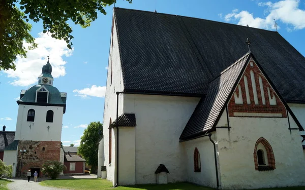 波沃主教座堂 带有哥特式元素的白色石墙 1809年3月28日在芬兰波沃开幕 2018年5月31日 — 图库照片