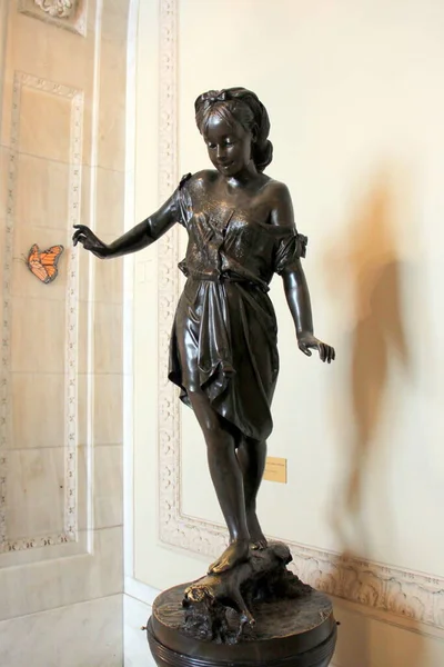 Frolicsome Girl Rezvushka Matvei Chizhov Bronze Sculp 1873 New York — 图库照片