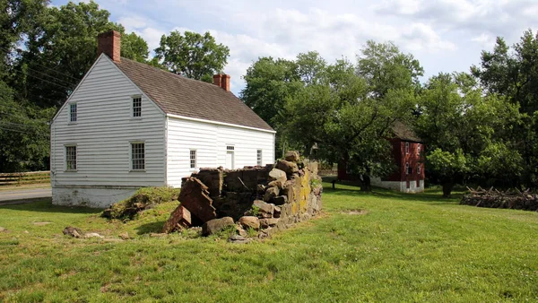 ベーム ハウス 1750年 歴史的リッチモンドタウンで 初期開拓者から20世紀初頭までの古い家屋や家屋のコレクション スタテン島 ニューヨーク州 2022年6月10日 — ストック写真
