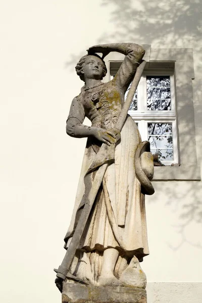 Fille Paysanne Houe Sculpture Baroque Dans Cour Intérieure Schloss Fasanerie — Photo