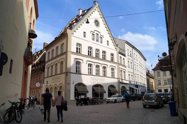 Street Scene Old Town Dominikanerstrasse Dominicans Street Bamberg Germany April — 图库照片