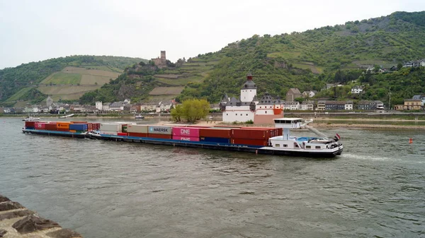 Containers Laden Barge Passing River Rhine Pfalzgrafenstein Castle Falkenau Island — 스톡 사진