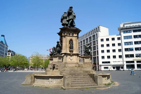 Johannes Gutenberg Monumento Inaugurado 1858 Memorial Fonte Sobre Rossmarkt Obra — Fotografia de Stock