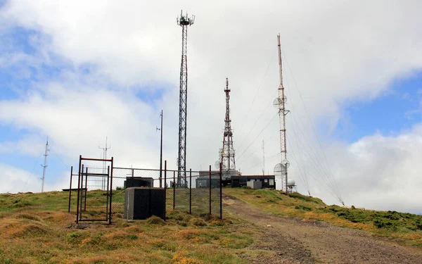 Communications Station Antennae Top Summit Serra Santa Barbara Highest Point — 스톡 사진