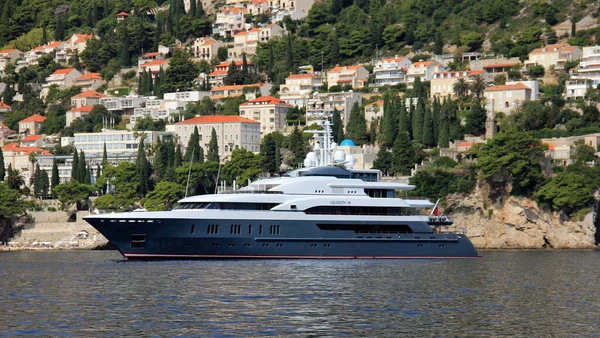 Queen Yacht Luxe Ancré Large Côte Dalmate Dubrovnik Croatie Septembre Images De Stock Libres De Droits