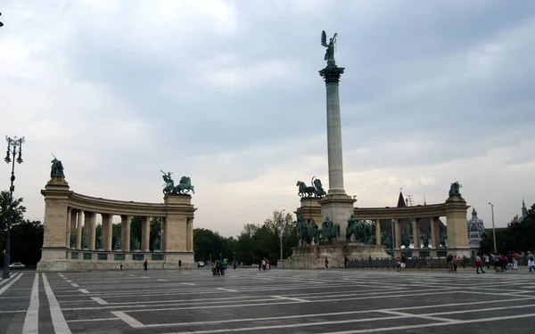 Milenyum Anıtı Budapeşte Macaristan Kahramanlar Meydanı Nda Haziran 2011 — Stok fotoğraf