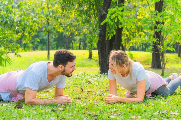 Cuacasian Athletic Woman Sportswear Boyfriend Having Stretching Together Workout Outdoor — Stockfoto