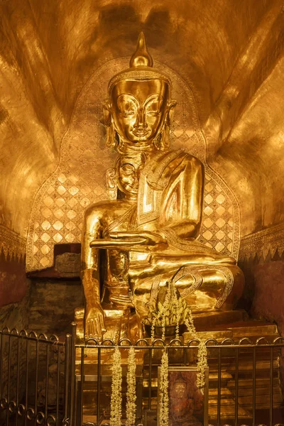 Golden Buddha Statue Five Layers Stacked Overlapping Era Stacco Buddha — Stock Photo, Image