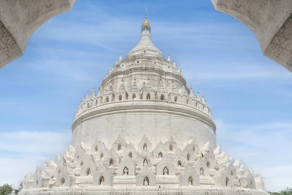 Top Stupa Hsinbyume Pagoda View Gate Blue Sky Background Manadalay — Stok fotoğraf