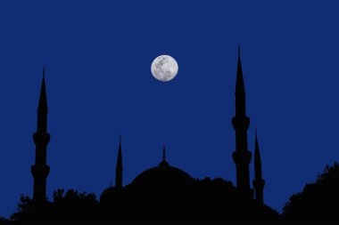 Masmavi gökyüzünde ay olan gece İslami cami siluetinin İslami arka planı