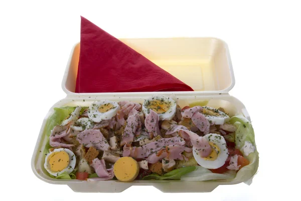 Kippensalade met eieren en ham — Stockfoto