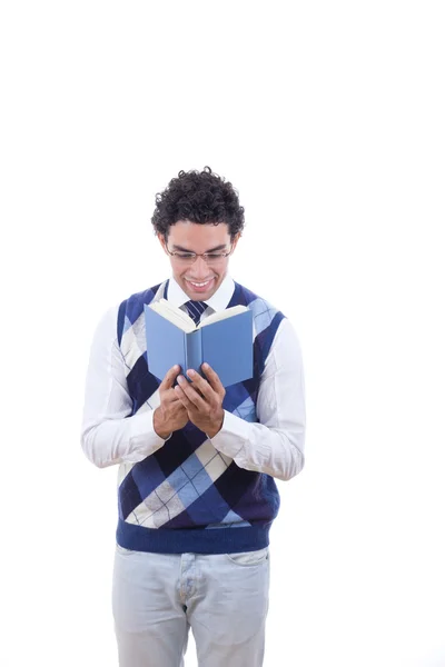 Homem excitadamente lendo um livro — Fotografia de Stock