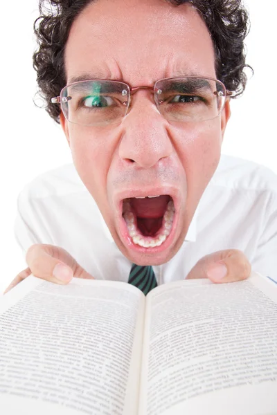 Nerd enojado en camisa y corbata con gafas sosteniendo libro abierto —  Fotos de Stock