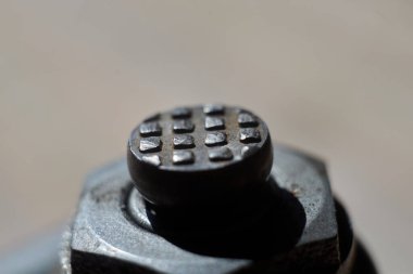 Hidrolik topuk. Kapat.