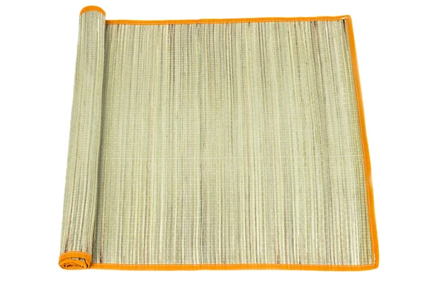 Соломенный коврик на белом — стоковое фото