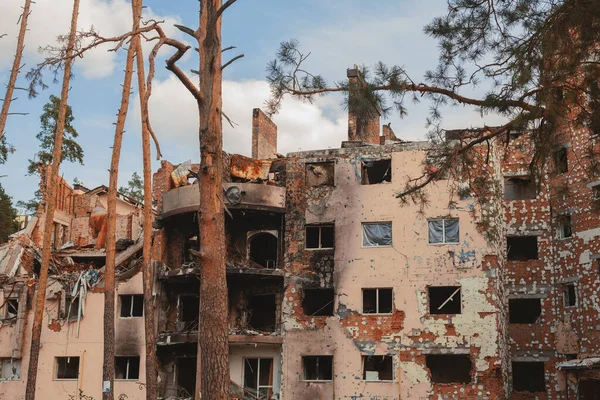 Росія Знищує Українські Будинки Війна Україні Ірпін Серпень 2022 — стокове фото
