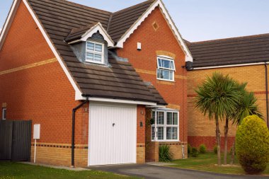 İngiltere 'de palmiye ağaçları olan kır evi. York Temmuz 2022