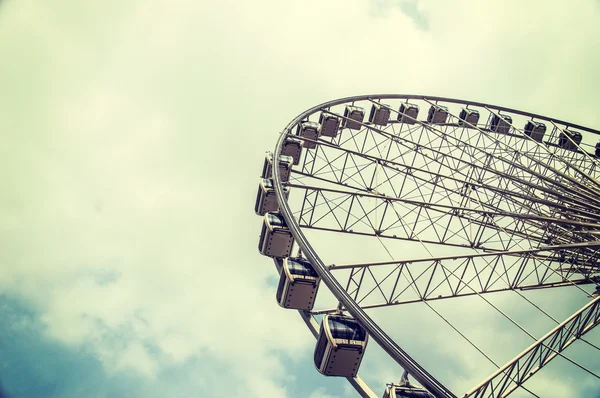 Roda gigante no céu — Fotografia de Stock