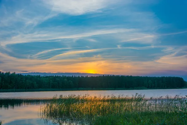 Pôr do sol no Lago Seliger — Fotografia de Stock