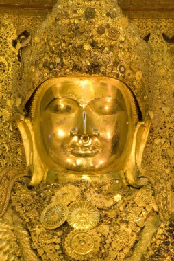 Mikail Buda resim, büyük altın Buddha statue popüler Simgesel Yapı, ünlü gezi yeri Mandalay, Myanmar