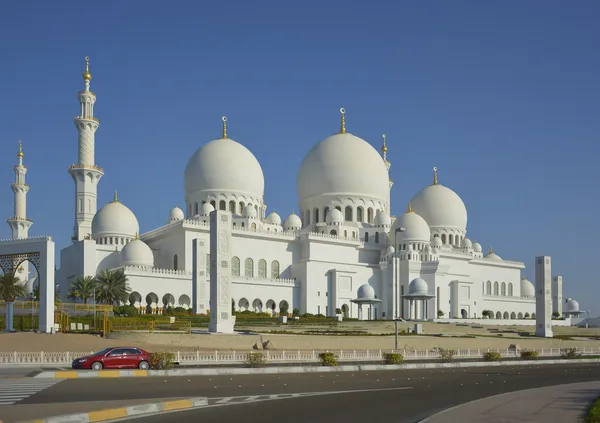 Mosque in Abu Dhabi — Stock Photo, Image