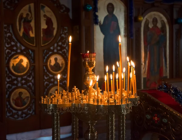 在东正教的蜡烛 — 图库照片