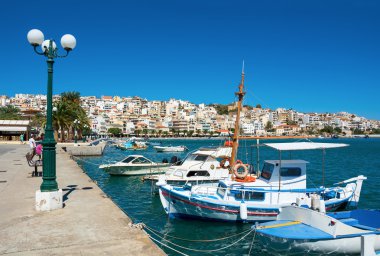 sitia Yunan balıkçı tekneleri.