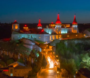 güzel bir gece aydınlatma ile kale