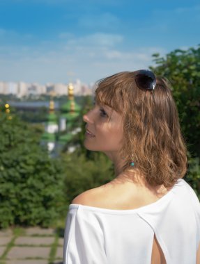 genç kadın yaz Park, bokeh