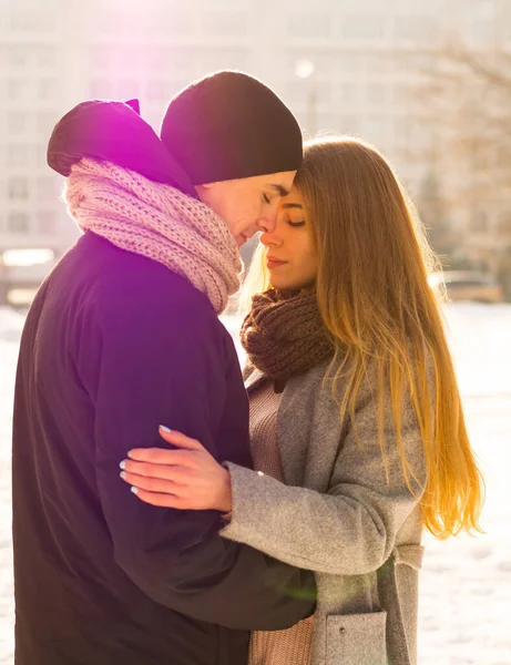 Loving Couple Sunlight Winter Guy Hugs Girl Street Winter Valentine — Stock Photo, Image