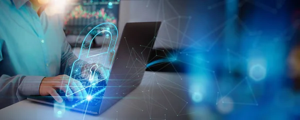 Cibersegurança Proteção Dados Empresário Usando Computador Portátil Protegendo Dados Comerciais — Fotografia de Stock