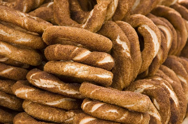 Pile de bagels turcs au sésame — Photo
