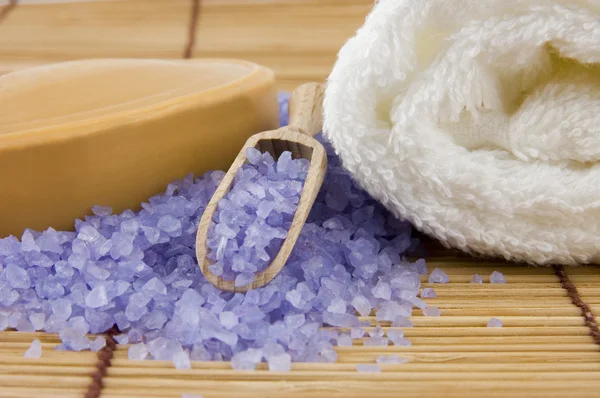 Natural body care set: sandal soap and lavender sea salt — Stock Photo, Image