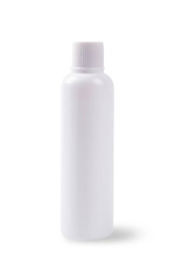 Boş kozmetik, beyaz arka planda izole edilmiş cilt şişesi.