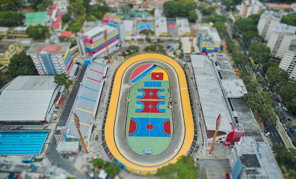 CARACAS, VENEZUELA- MAYIS 2022: çok sporlu spor kompleksi Teo Capriles Velodrome. Minyatür Eğim Değiştirme Efekti.