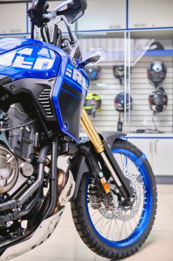 Yamaha Tenere 700 model 2022 Showroom Yamaha Mağazası, Seçici odak