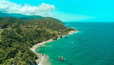 Los Caracas, La Guaira ve Venezuela 'nın panoramik hava manzarası. Vargas eyalet kıyı şeridi.