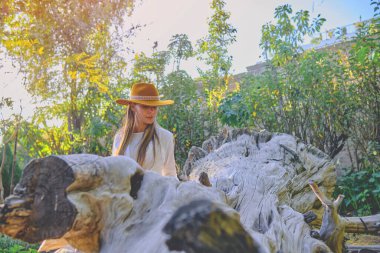 Santa Catalina Manastırı, Convento de Santa Catalina, Arequipa, Peru 'yu keşfeden genç turistler. Güney Amerika