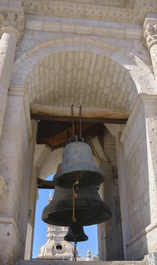 Arequipa şehrinin Plaza de Armas 'ındaki Arequipa Bazilika Katedrali.