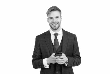 Konuşkan olmak. Mutlu çalışan beyaza mesaj yolluyor. İş iletişimi. Yeni teknolojiyi kullanarak. Mobil iletişim. Modern hayat. 3G mi? 4G