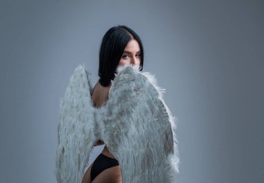 Sevgililer günün kutlu olsun. Kadınların güzelliği. Erotik iç çamaşırlı güzel bayan..